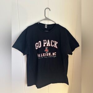 NC State Wolfpack XL Gildan Black Graphic Tee with Red and White Print